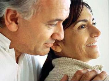 Mujer y hombre curaron la prostatitis.