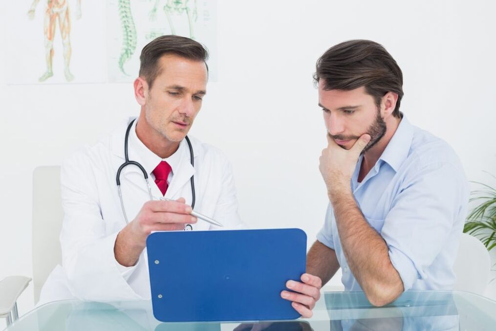 consulta con un médico para la prostatitis